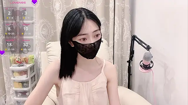 tuantuanle online show from 05-13-26, 03:41