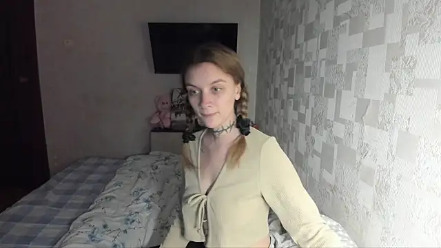 Snapshot of AlisTris chatting on 10-05-25, 02:52 AlisTris online show from 10-05-25, 02:52