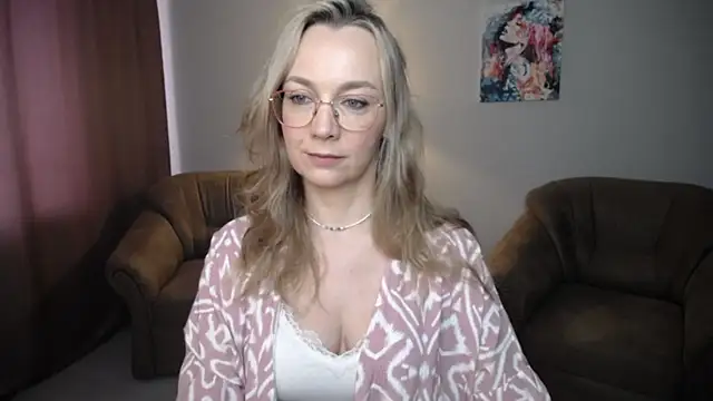 Snapshot of Ava_Elior chatting on 07-03-26, 11:39 Ava Elior online show from 07-03-26, 11:39
