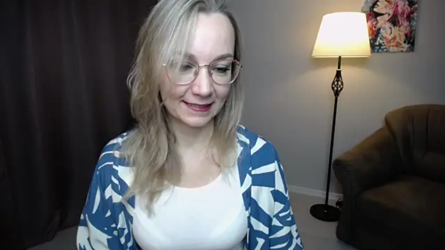 Ava Elior online show from 12-05-25, 06:12