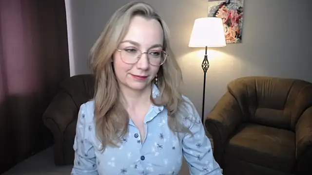 Snapshot of Ava_Elior chatting on 06-14-26, 11:44 Ava Elior online show from 06-14-26, 11:44