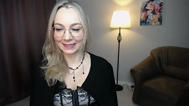 Ava Elior online show from 11-30-25, 06:25