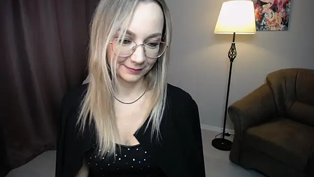 Ava Elior online show from 11-08-25, 10:30