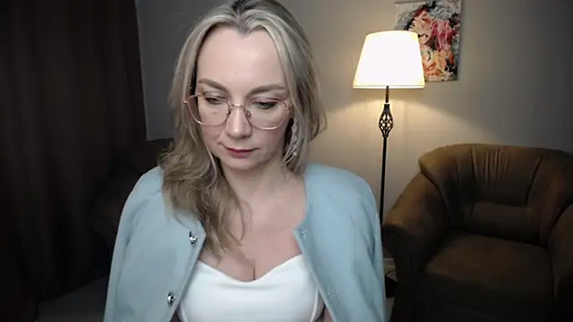 Ava Elior online show from 03-19-26, 10:15