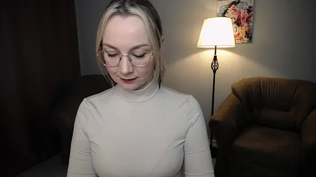 Snapshot of Ava_Elior chatting on 04-20-26, 11:35 Ava Elior online show from 04-20-26, 11:35