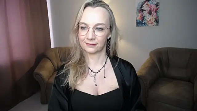 Snapshot of Ava_Elior chatting on 07-07-26, 12:20 Ava Elior online show from 07-07-26, 12:20