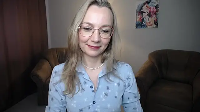 Snapshot of Ava_Elior chatting on 06-19-26, 11:05 Ava Elior online show from 06-19-26, 11:05