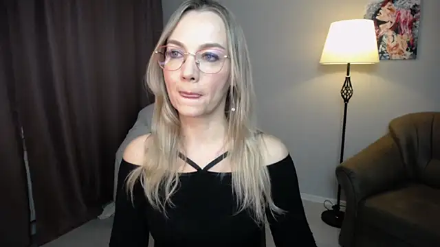 Ava Elior online show from 10-26-25, 12:16