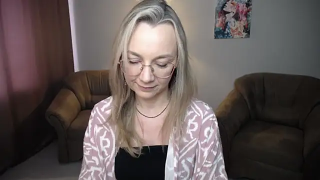 Snapshot of Ava_Elior chatting on 07-02-26, 11:38 Ava Elior online show from 07-02-26, 11:38