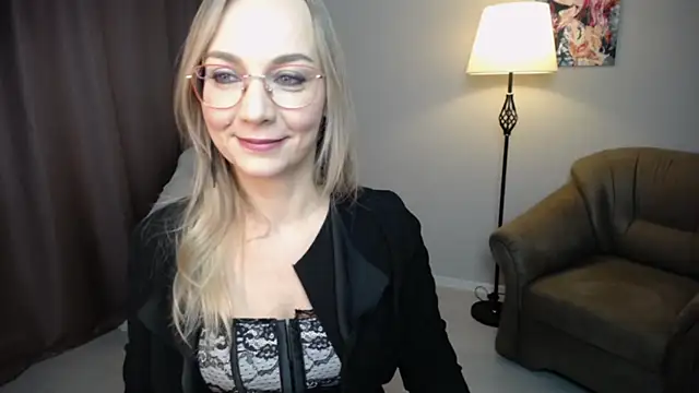 Ava Elior online show from 10-30-25, 09:51