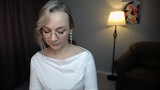 Ava Elior online show from 01-19-26, 10:41