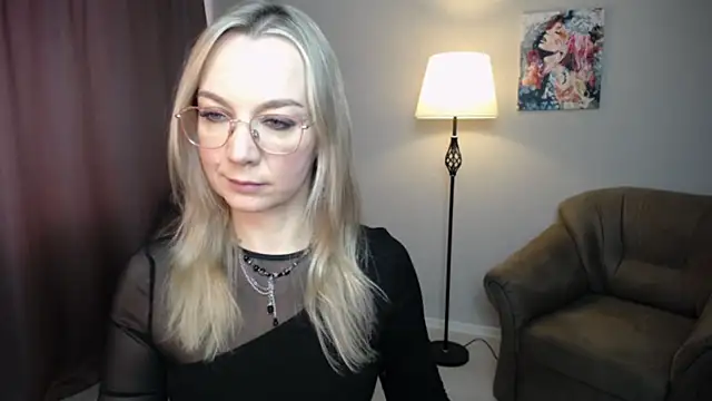 Ava Elior online show from 12-16-25, 10:41