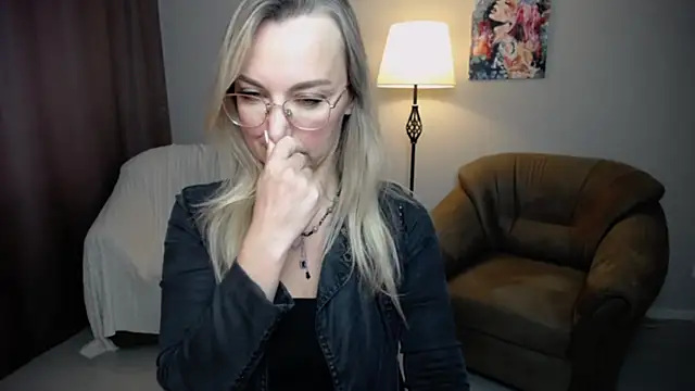 Ava Elior online show from 09-11-25, 07:08