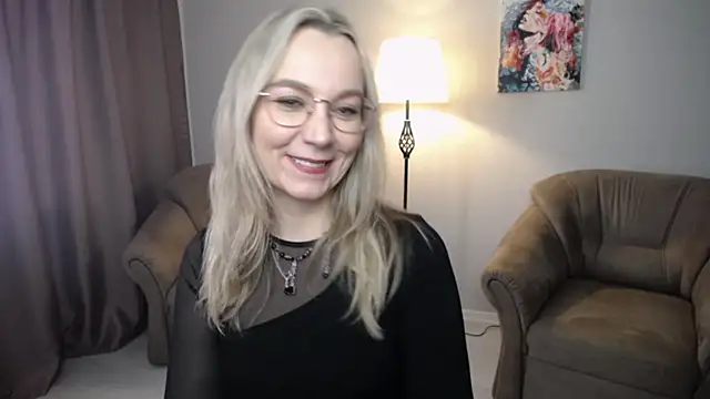 Ava Elior online show from 03-28-26, 10:38