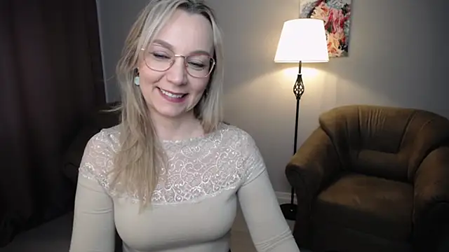 Snapshot of Ava_Elior chatting on 04-25-26, 11:24 Ava Elior online show from 04-25-26, 11:24