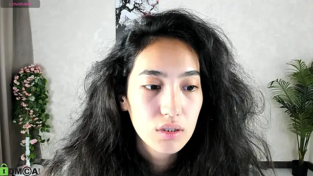 FlirtyAura online show from 09-20-25, 03:44