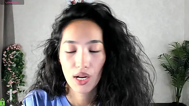 FlirtyAura online show from 09-24-25, 03:46