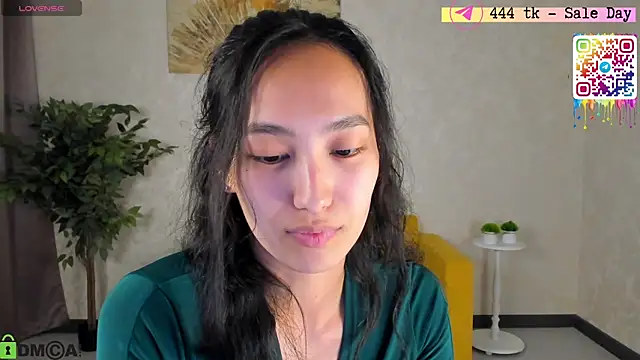 FlirtyAura online show from 05-11-26, 04:04
