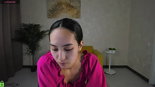 FlirtyAura online show from 04-09-26, 03:52