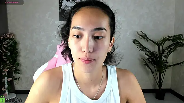 FlirtyAura online show from 09-15-25, 03:51