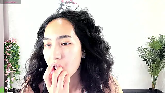 FlirtyAura online show from 10-09-25, 01:39