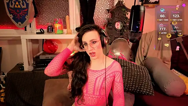 Snapshot of Zesty_Peach chatting on 07-15-26, 10:50 Zesty Peach online show from 07-15-26, 10:50