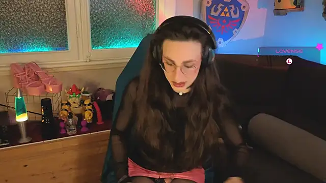 Zesty Peach online show from 05-18-26, 12:11