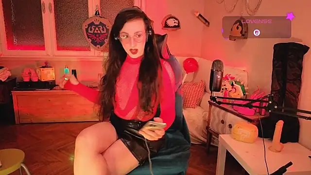 Snapshot of Zesty_Peach chatting on 06-29-26, 04:28 Zesty Peach online show from 06-29-26, 04:28
