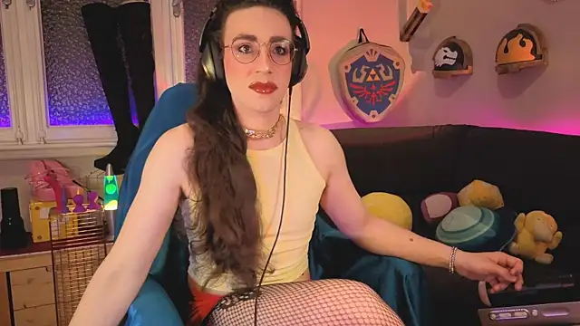 Zesty Peach online show from 05-09-26, 11:41