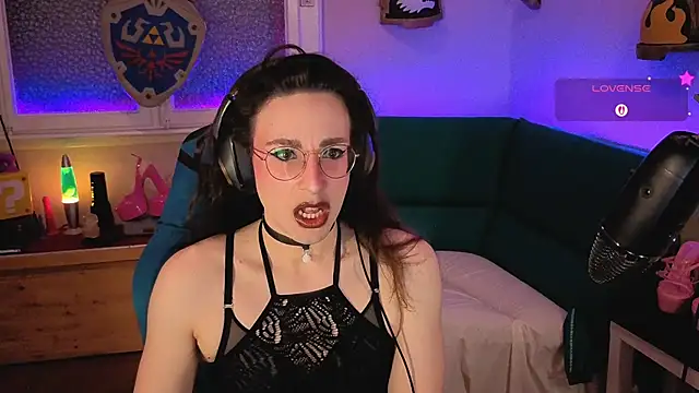 Zesty Peach online show from 06-06-26, 10:48