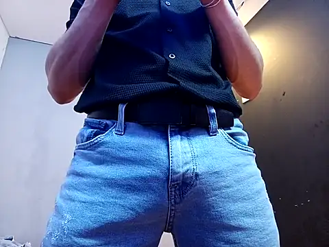 jhonny thes28 online show from 09-17-25, 07:54