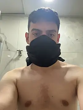 milfshakeow online show from 05-11-26, 06:15