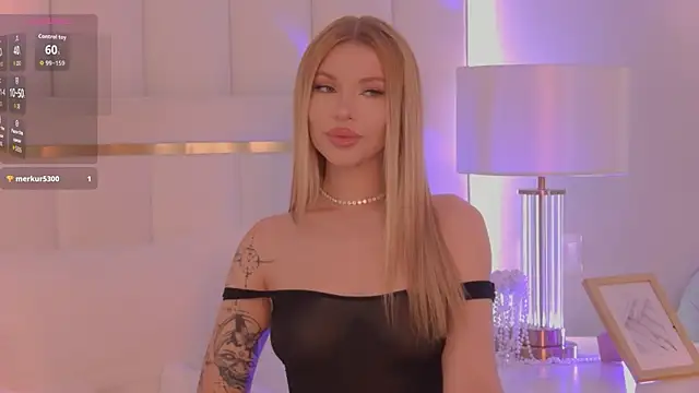 Snapshot of AriellaMelo chatting on 11-26-25, 06:02 AriellaMelo online show from 11-26-25, 06:02