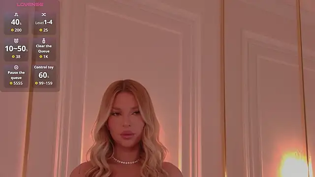 Snapshot of AriellaMelo chatting on 09-28-25, 05:47 AriellaMelo online show from 09-28-25, 05:47