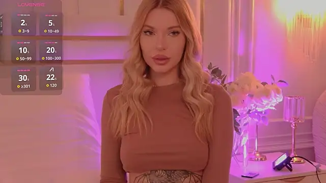 Snapshot of AriellaMelo chatting on 10-31-25, 05:48 AriellaMelo online show from 10-31-25, 05:48