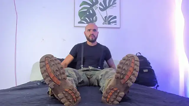 Maximo Di Santi online show from 10-17-25, 07:59