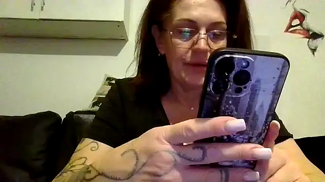 Snapshot of RubyyRosee chatting on 03-23-26, 06:24 RubyyRosee online show from 03-23-26, 06:24