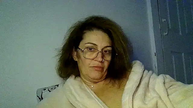 RubyyRosee online show from 11-18-25, 02:42