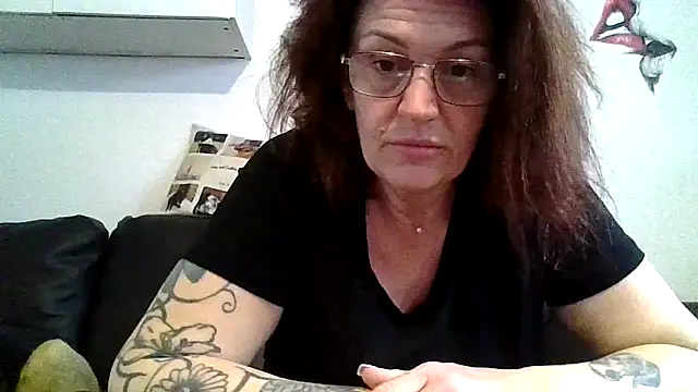 RubyyRosee online show from 05-15-26, 05:49