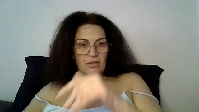 Snapshot of RubyyRosee chatting on 10-10-25, 01:23 RubyyRosee online show from 10-10-25, 01:23