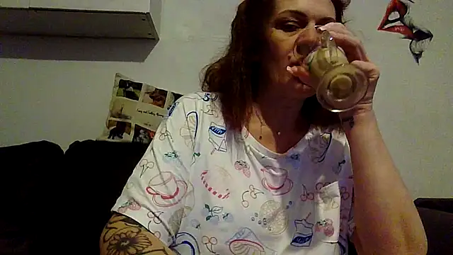 RubyyRosee online show from 05-04-26, 05:22