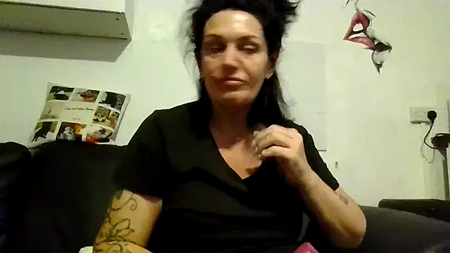 RubyyRosee online show from 06-02-26, 05:18