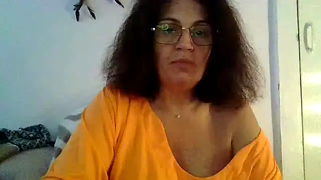 Snapshot of RubyyRosee chatting on 10-13-25, 01:12 RubyyRosee online show from 10-13-25, 01:12