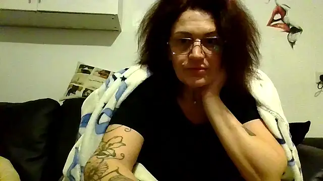 RubyyRosee online show from 01-10-26, 06:42