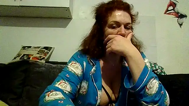 Snapshot of RubyyRosee chatting on 04-08-26, 05:31 RubyyRosee online show from 04-08-26, 05:31