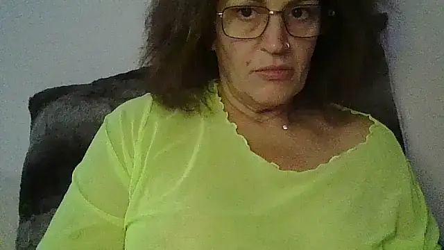 RubyyRosee online show from 10-30-25, 02:04