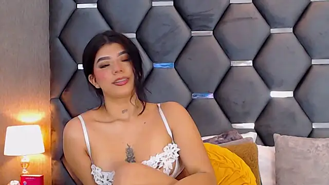 MelodyCarsson online show from 12-14-25, 01:17