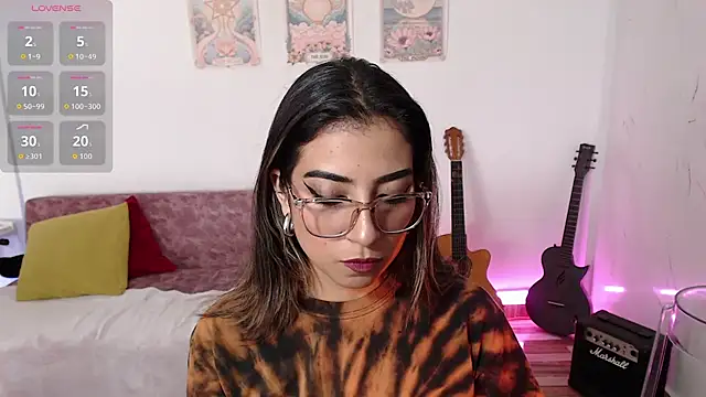 Susanahendrix online show from 11-20-25, 06:19