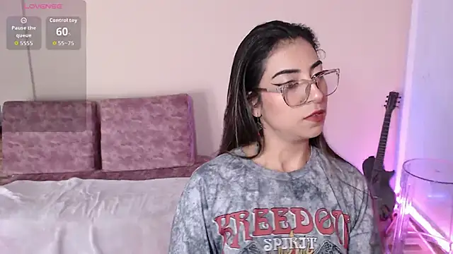 Susanahendrix online show from 02-12-26, 06:18