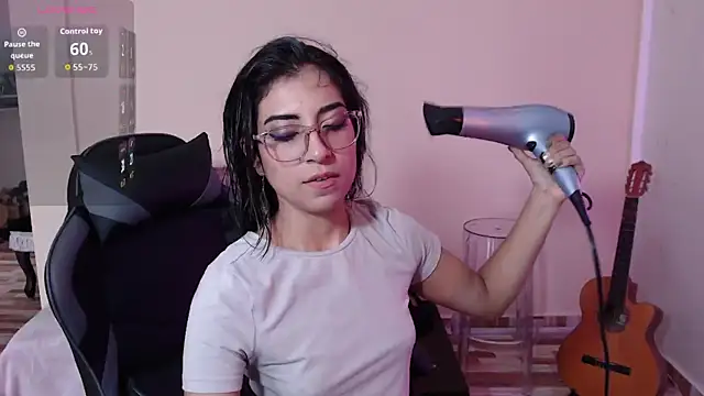 Susanahendrix online show from 03-27-26, 06:20